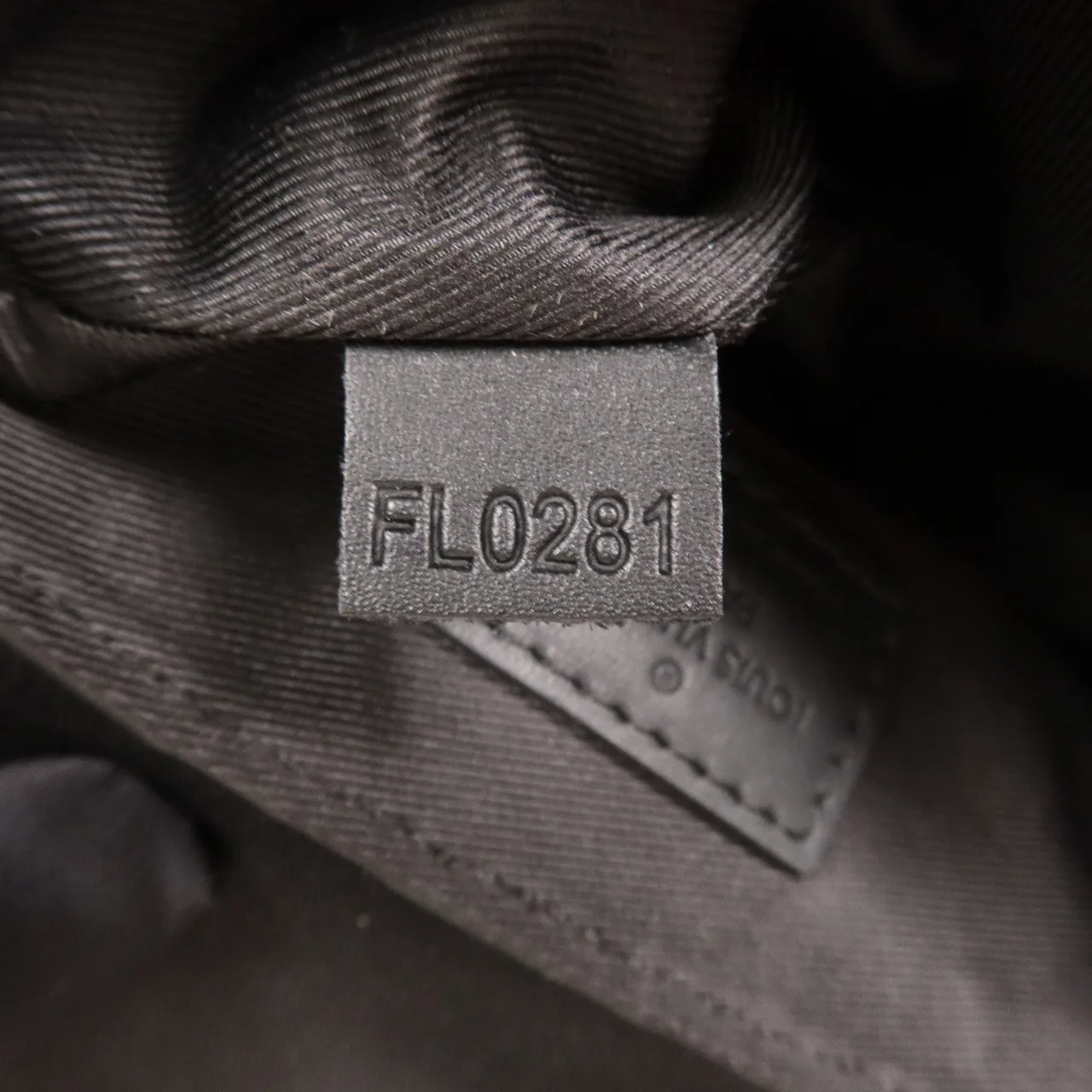 LOUIS VUITTON S-Lock M83148 兩用包 牛皮 黑色 / Black 牛皮 中古品B - 縮圖 12