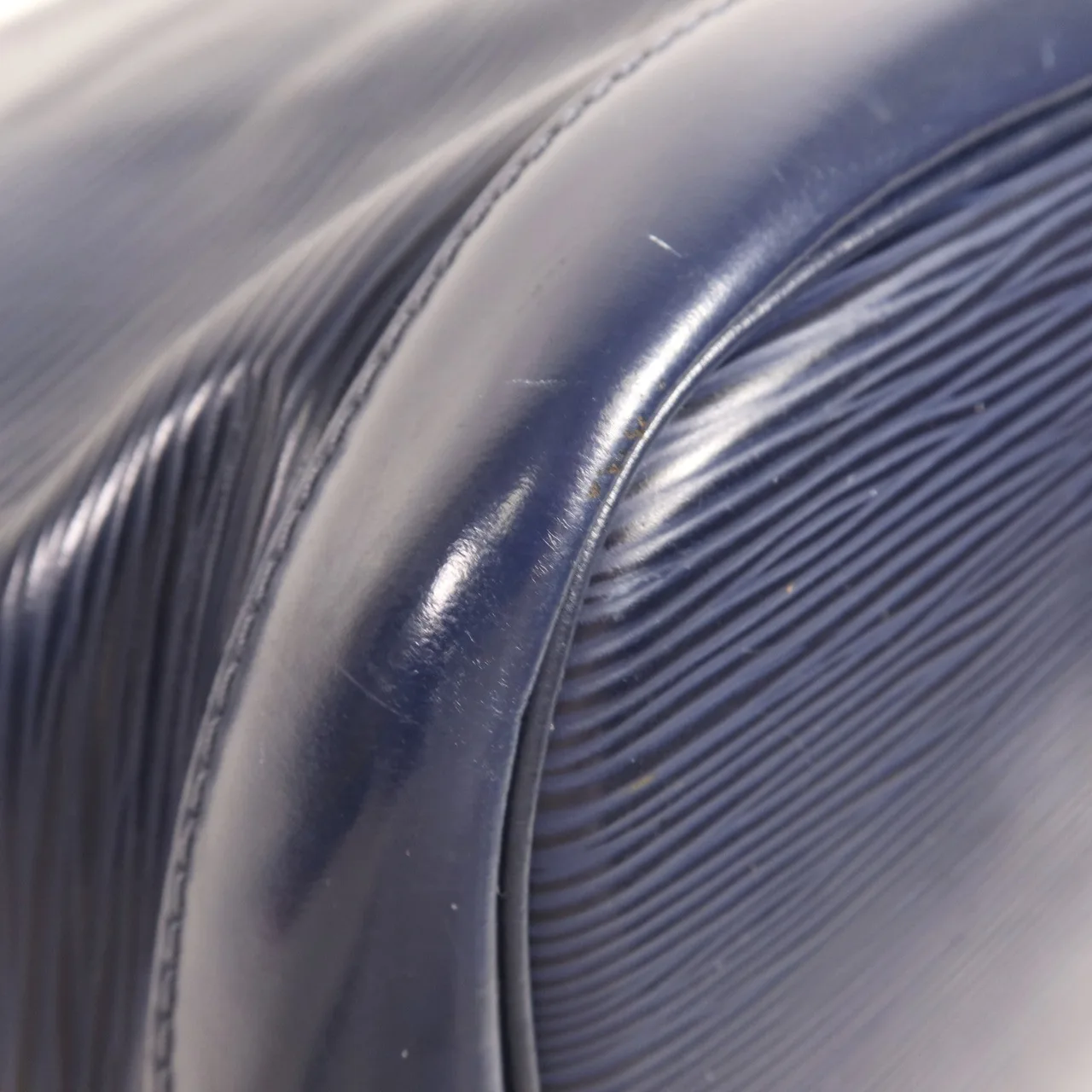 LOUIS VUITTON NeoNoe M44105 肩背包 皮革 海軍藍 / Blue 皮革 中古品C - 縮圖 9