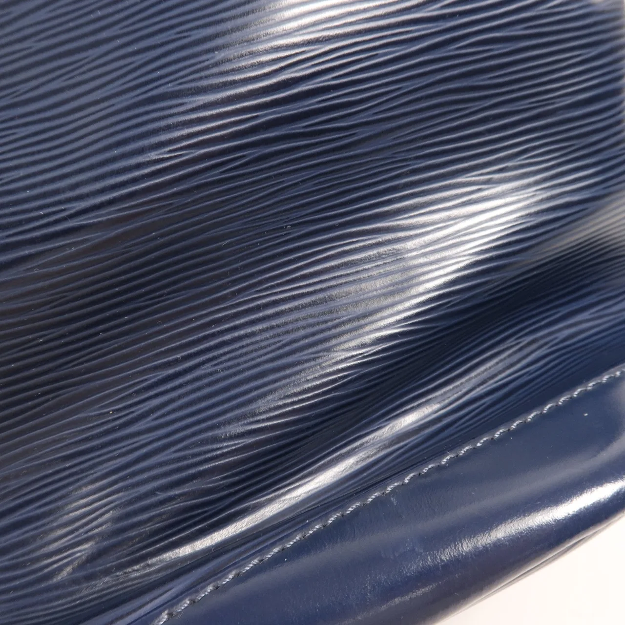 LOUIS VUITTON NeoNoe M44105 肩背包 皮革 海軍藍 / Blue 皮革 中古品C - 縮圖 18