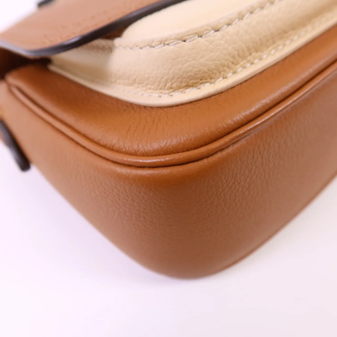 LOUIS VUITTON Lock Me M59491 Shoulder Bag Calfskin 白色 / 棕色 / Tan/Beige Calfskin Rank A - Thumbnail 13