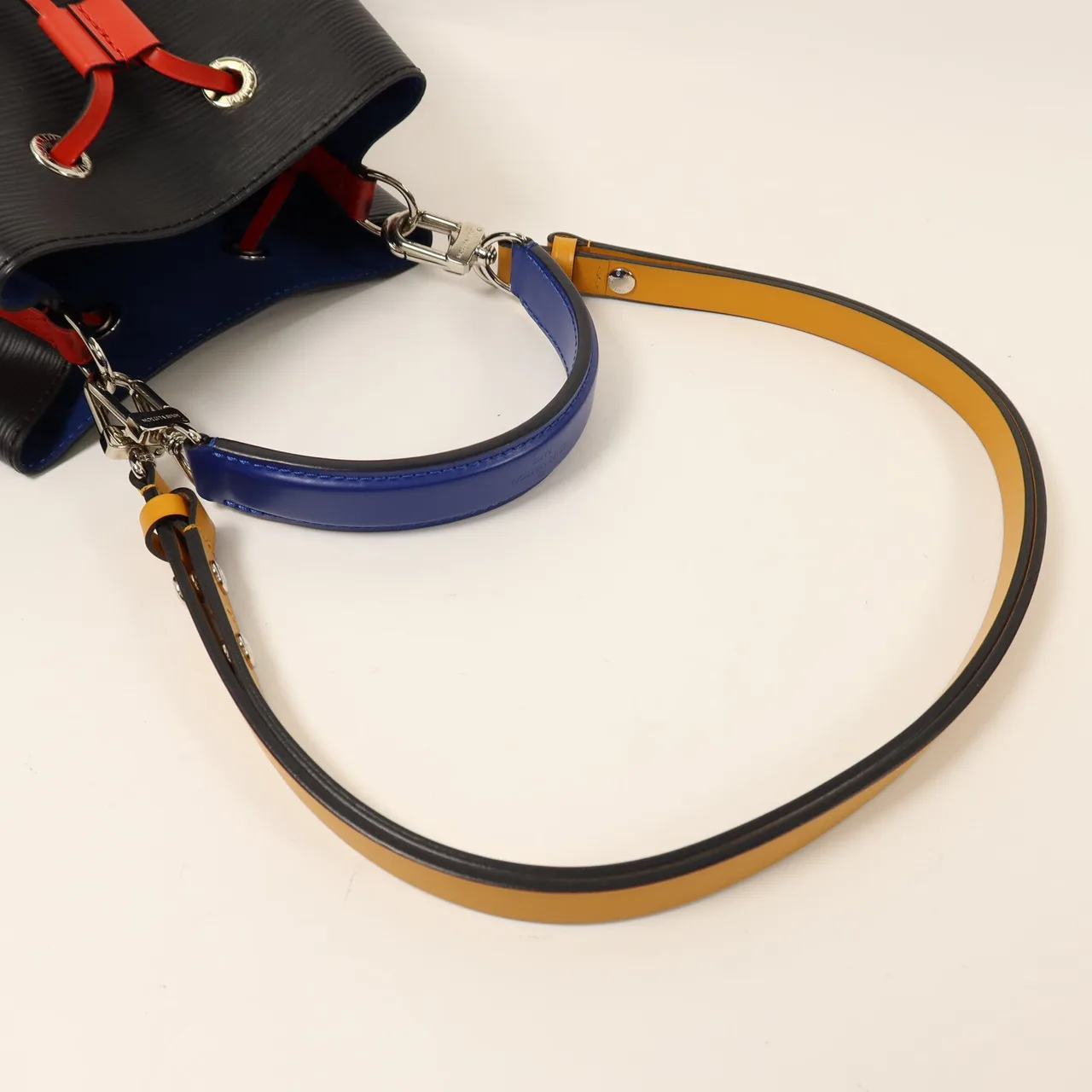 LOUIS VUITTON NeoNoe M52853 2-Way Bag Calfskin 黑色 / 紅色 / Blue Calfskin Rank A - Thumbnail 9