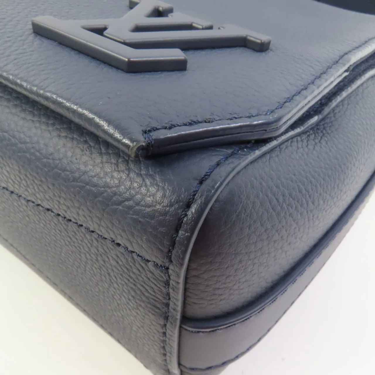 LOUIS VUITTON Aerogram M21363 肩背包 牛皮 海軍藍 / Navy 牛皮 中古品A - 縮圖 12