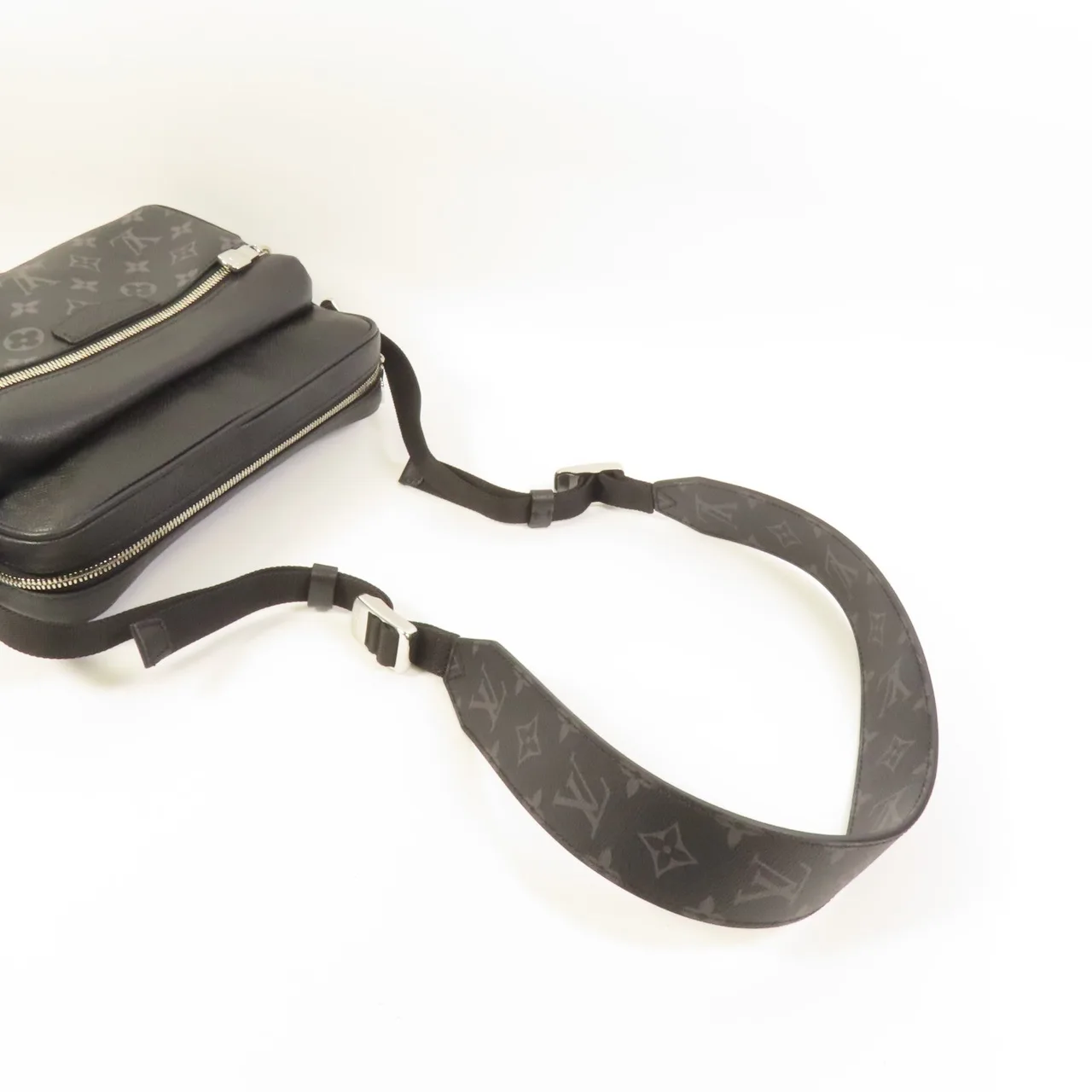 LOUIS VUITTON Outdoor Messenger M30233 Shoulder Bag Coated Canvas 黑色 / Black Coated Canvas Rank A - Thumbnail 5