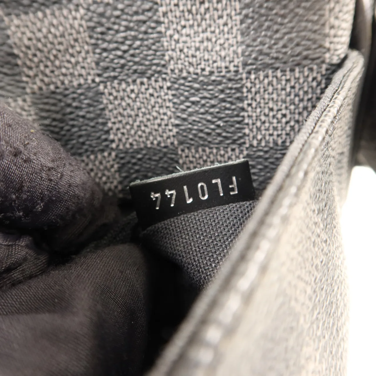 LOUIS VUITTON District N41260 Shoulder Bag Coated Canvas 黑色 / Black Coated Canvas Rank B - Thumbnail 7