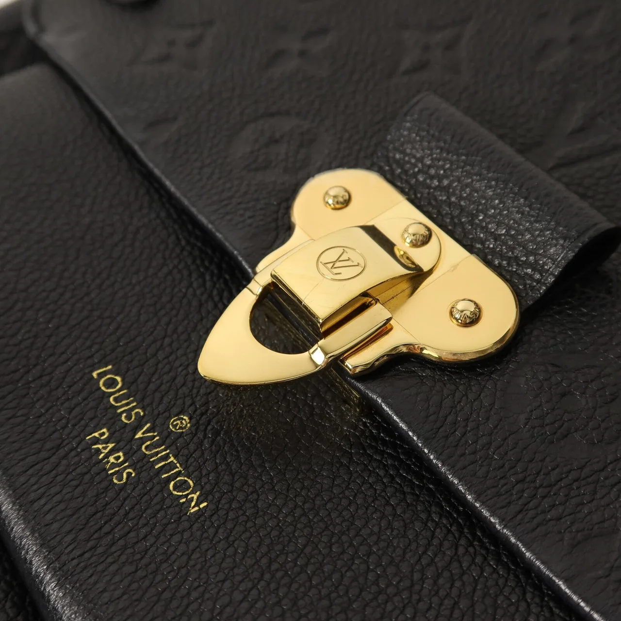 LOUIS VUITTON Vavin M44151 Shoulder Bag Calfskin 黑色 Calfskin Rank A - Thumbnail 9