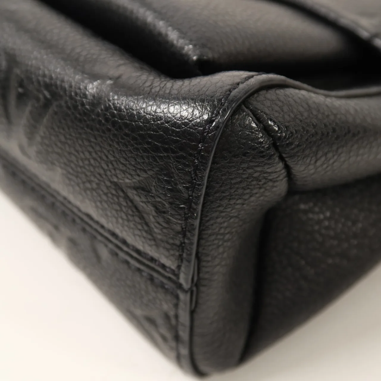 LOUIS VUITTON Vavin M44151 Shoulder Bag Calfskin 黑色 Calfskin Rank A - Thumbnail 11