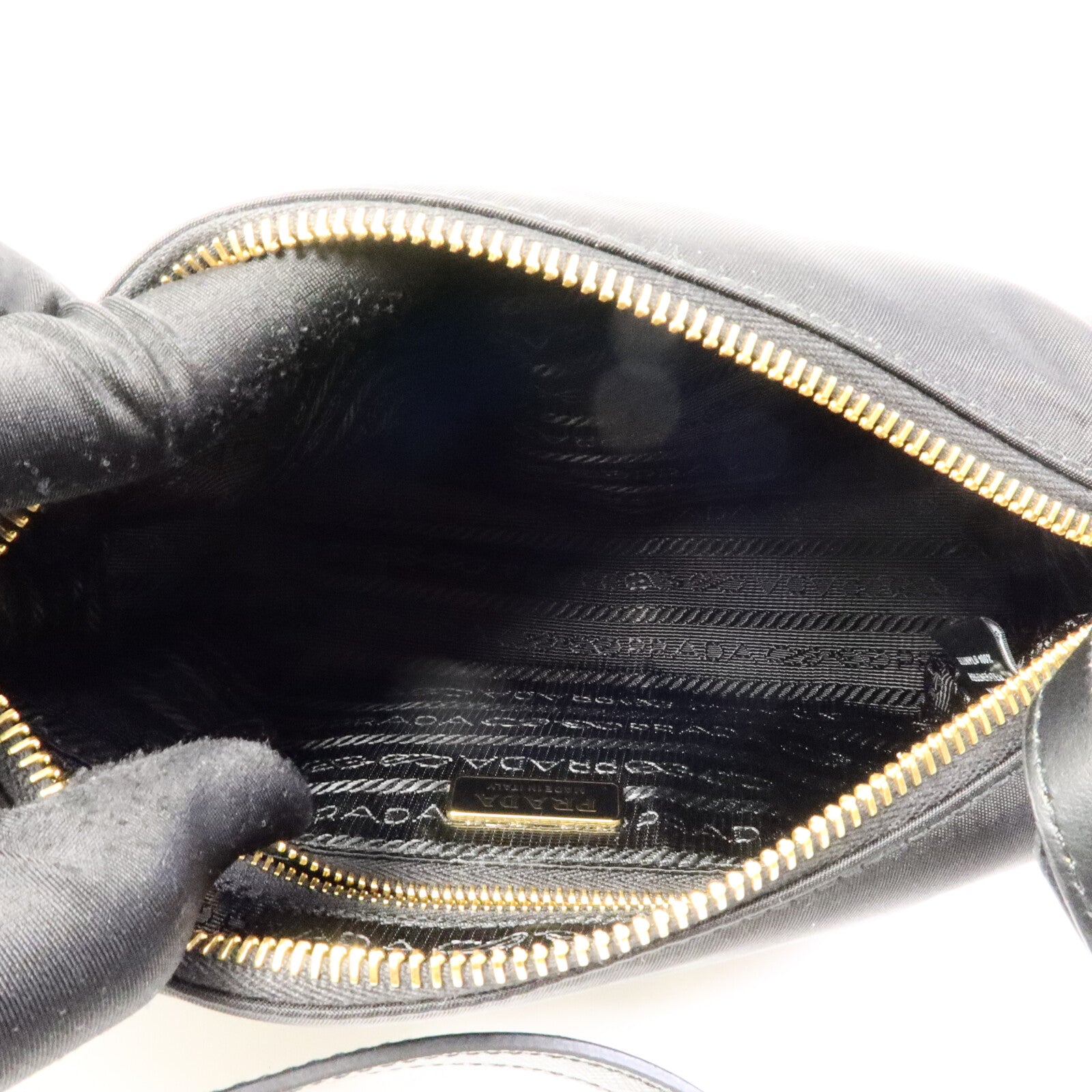 LOUIS VUITTON 1NE058 肩背包 尼龍 5