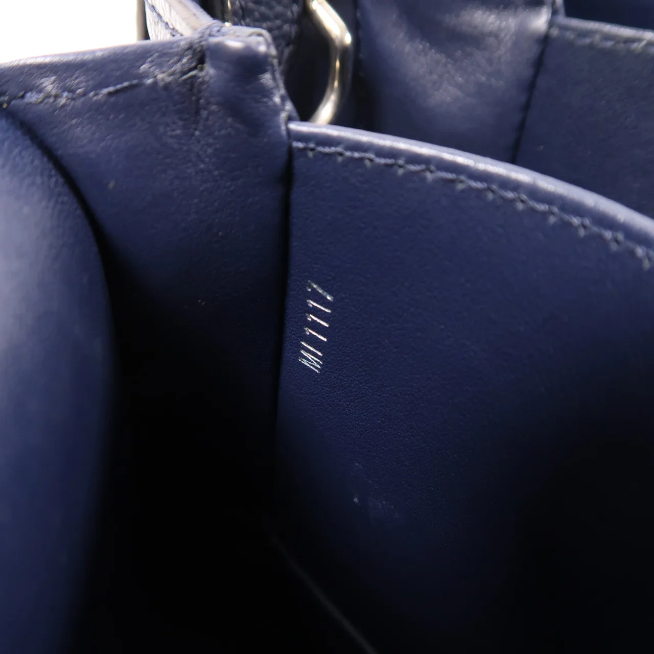 LOUIS VUITTON Vivienne M54057 兩用包 牛皮 海軍藍 / Black 牛皮 中古品A - 縮圖 7