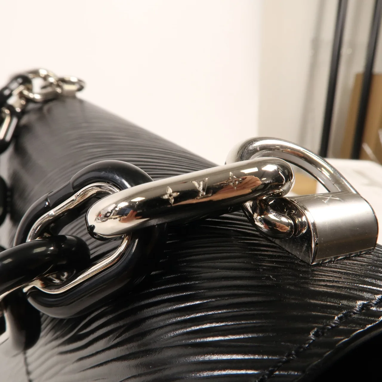 LOUIS VUITTON Twist M21694 兩用包 牛皮 黑色 牛皮 中古品A - 縮圖 11