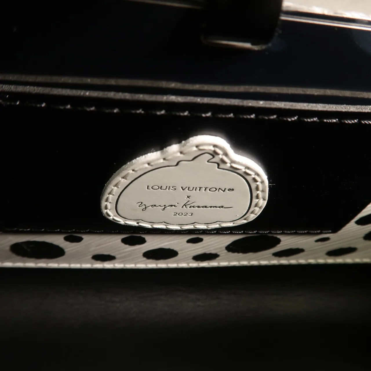 LOUIS VUITTON Twist M21694 兩用包 牛皮 黑色 牛皮 中古品A - 縮圖 12