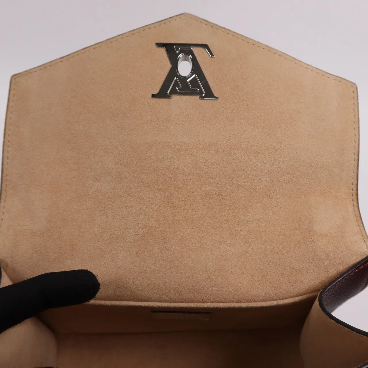 LOUIS VUITTON Lock Me M52777 肩背包 牛皮 粉色 / 紫色 / Beige/Brown 牛皮 中古品B - 縮圖 11