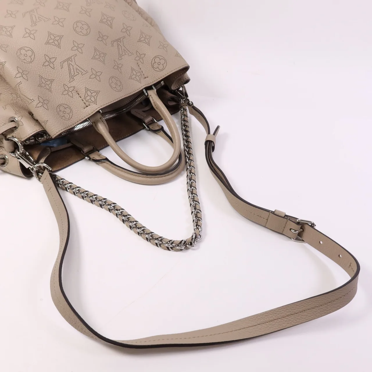 LOUIS VUITTON Bella M59201 2-Way Bag Calfskin 灰色 / Calet Grey Calfskin Rank B - Thumbnail 8