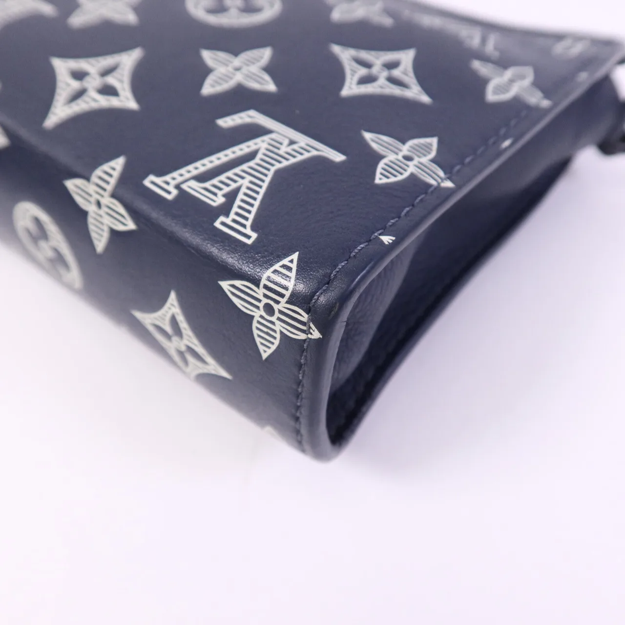 LOUIS VUITTON Gaston M83384 Shoulder Bag Calfskin 藍色 / Blue Calfskin Rank A - Thumbnail 10