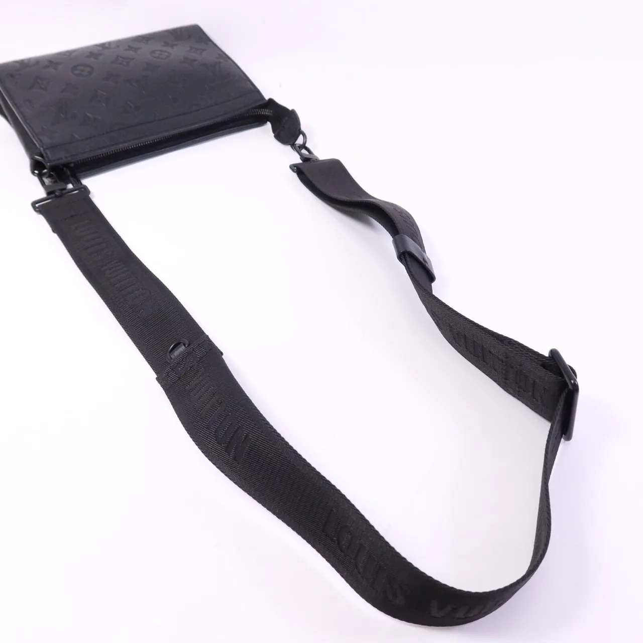 LOUIS VUITTON Gaston M81115 Shoulder Bag Leather 黑色 / Black Leather Rank B - Thumbnail 8