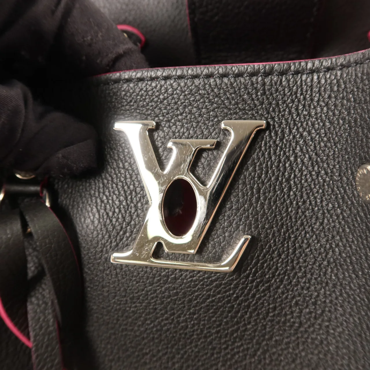 LOUIS VUITTON Lock Me M54677 Shoulder Bag Calfskin 黑色 / 粉色 / Black/Pink Calfskin Rank A - Thumbnail 10
