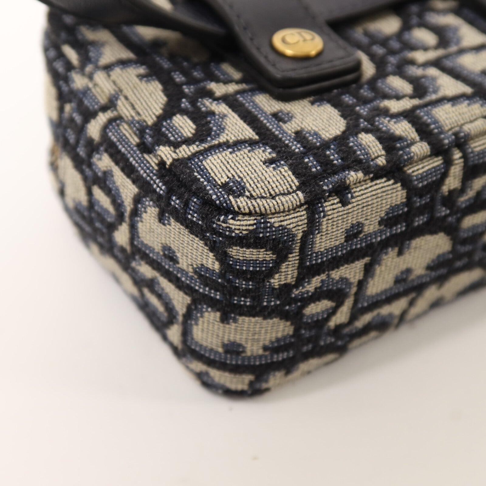 LOUIS VUITTON Belt Bag Canvas 12