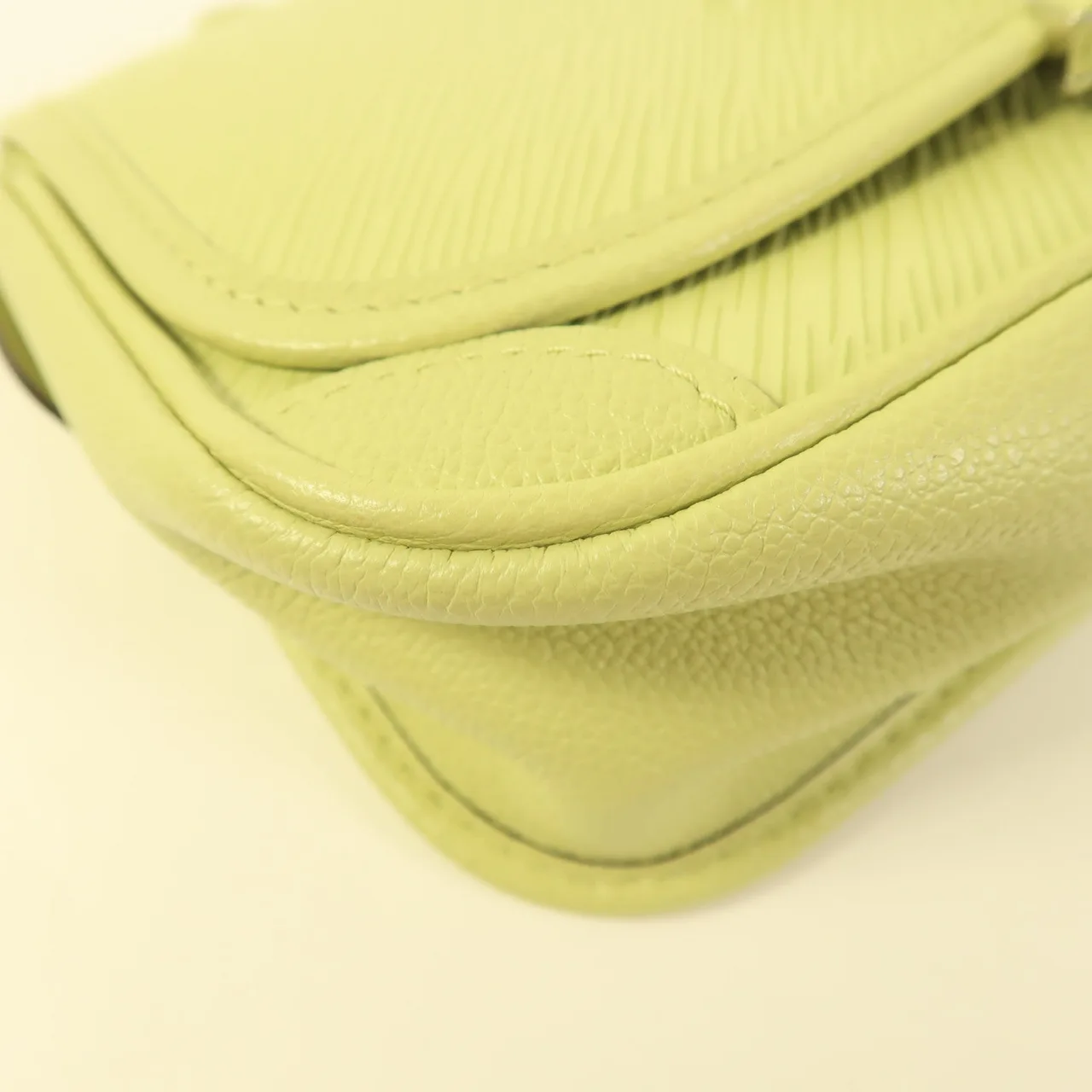 LOUIS VUITTON Buci M22960 肩背包 牛皮 綠色 / Green 牛皮 中古品A - 縮圖 11