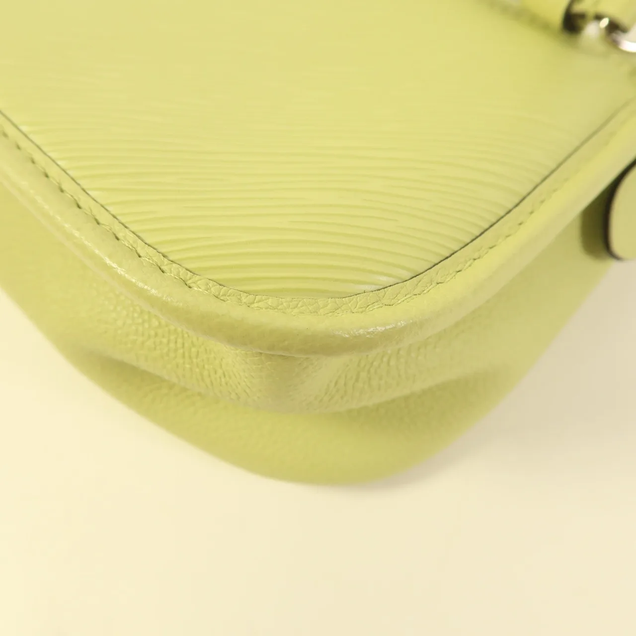 LOUIS VUITTON Buci M22960 肩背包 牛皮 綠色 / Green 牛皮 中古品A - 縮圖 12