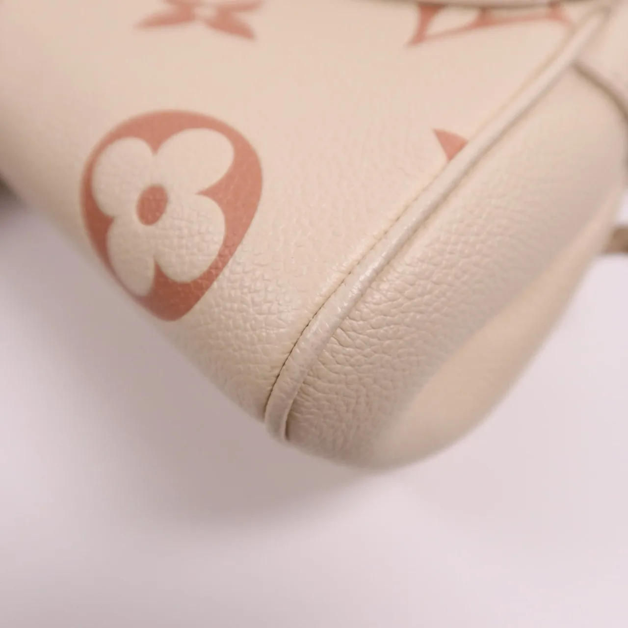 LOUIS VUITTON Favorite M46393 兩用包 牛皮 米色 / White 牛皮 中古品A - 縮圖 11