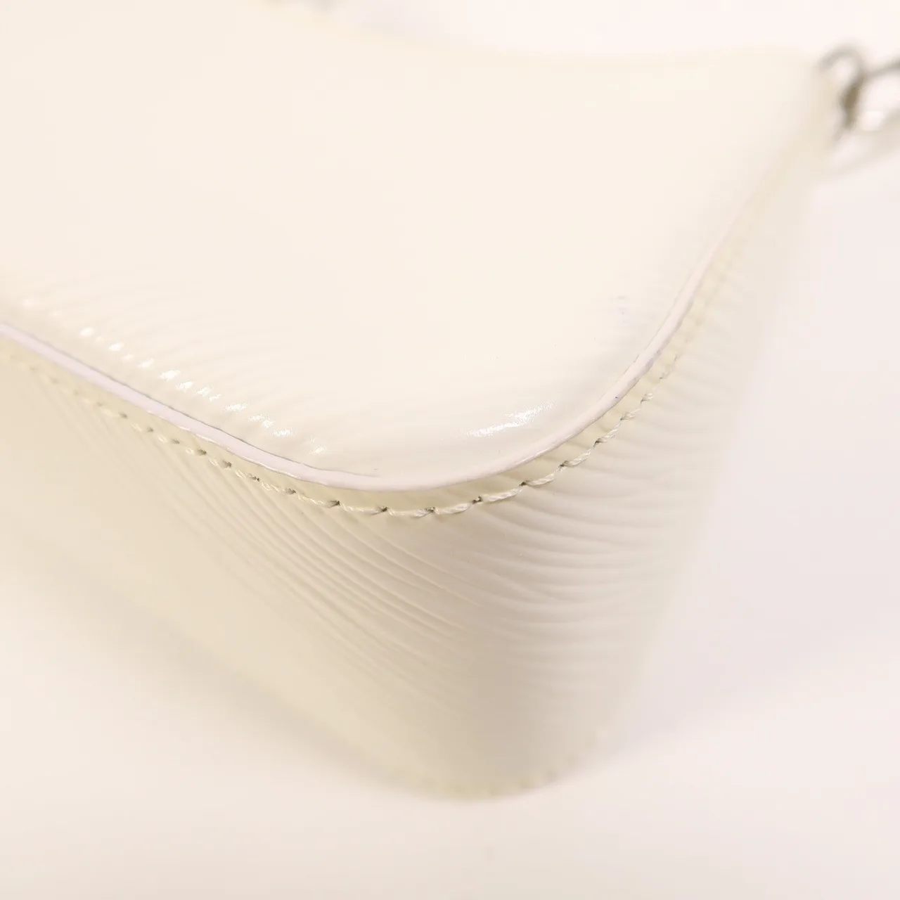 LOUIS VUITTON Marellini M21759 肩背包 牛皮 白色 / White 牛皮 中古品B - 縮圖 12