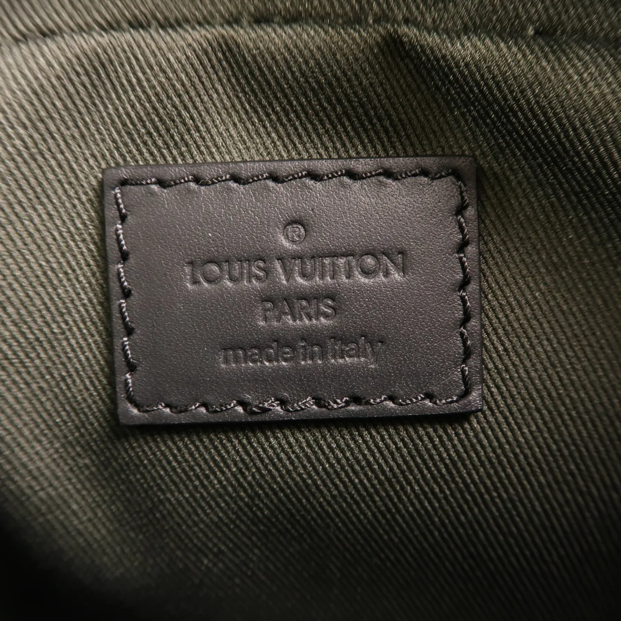 LOUIS VUITTON Vivienne M43677 Shoulder Bag Coated Canvas 黑色 / Black Coated Canvas Like New - Thumbnail 6