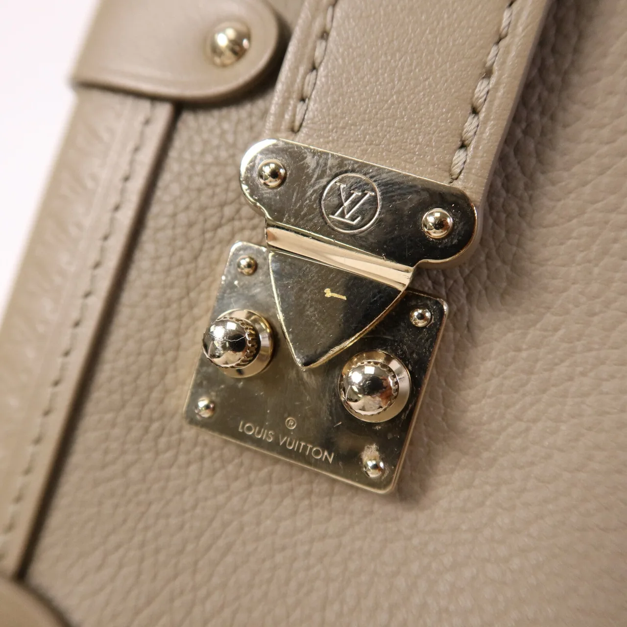 LOUIS VUITTON Side Trunk M25072 Shoulder Bag Calfskin 米色 / Beige Calfskin Rank B - Thumbnail 7