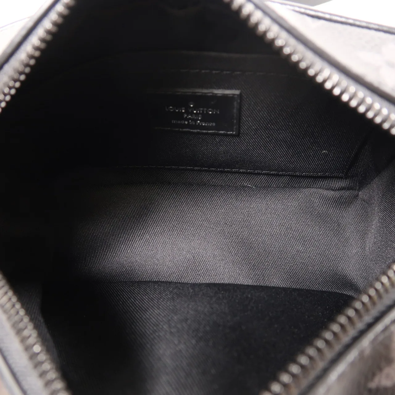 LOUIS VUITTON Soft Trunk M44735 肩背包 塗層帆布 黑色 / Black 塗層帆布 中古品A - 縮圖 4