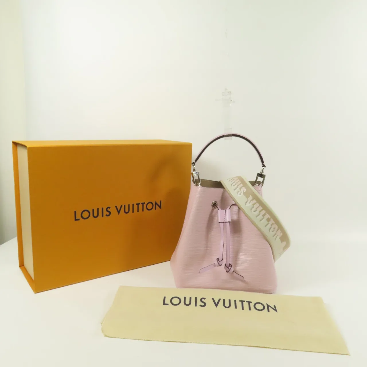 LOUIS VUITTON NeoNoe M20777 兩用包 牛皮 粉色 / Pink 牛皮 中古品A - 縮圖 13