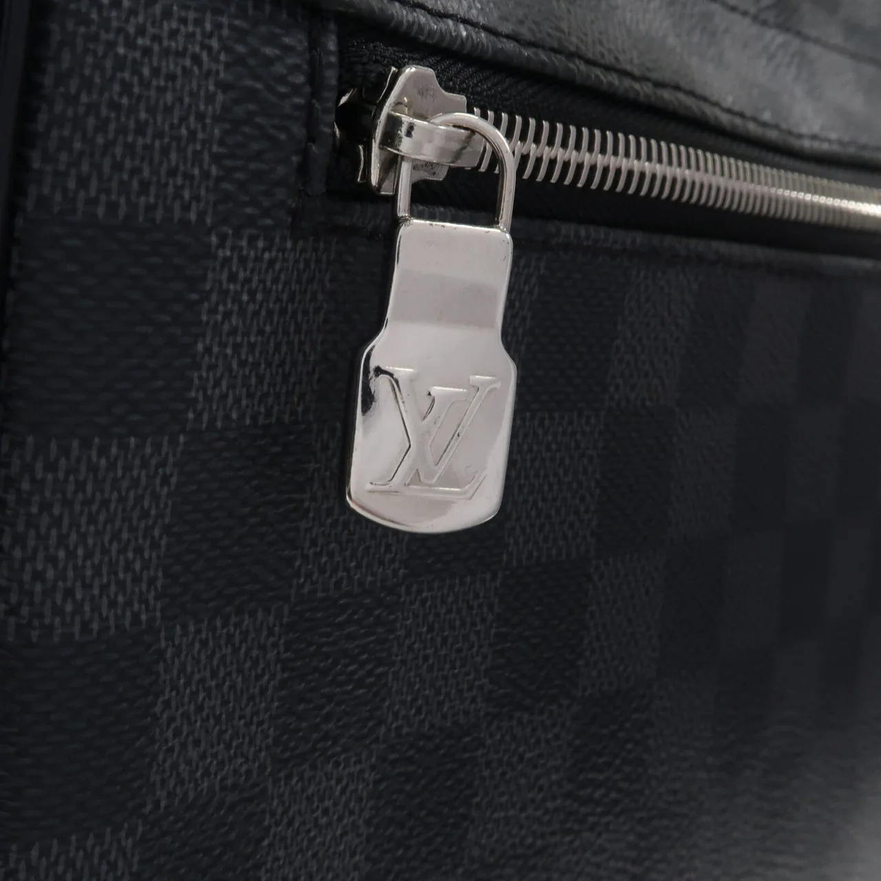 LOUIS VUITTON District N41029 肩背包 塗層帆布 黑色 / Black 塗層帆布 中古品B - 縮圖 10