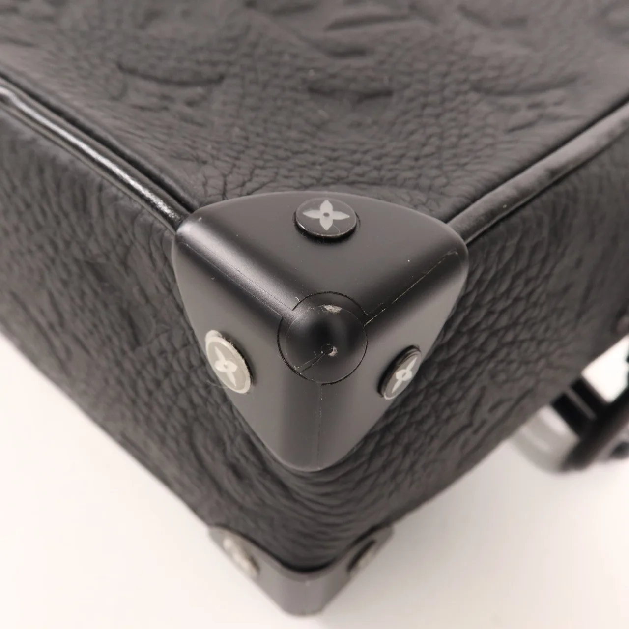 LOUIS VUITTON Soft Trunk M55702 肩背包 牛皮 黑色 / Black 牛皮 中古品A - 縮圖 8