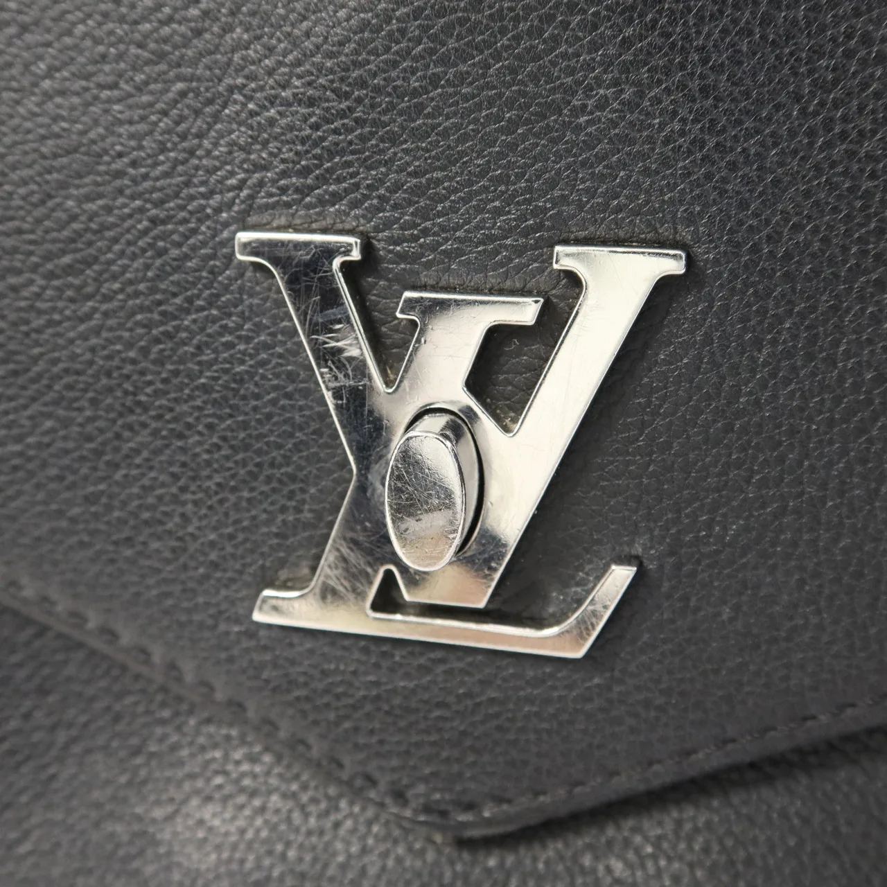 LOUIS VUITTON Lock Me M51418 肩背包 牛皮 黑色 / Black 牛皮 中古品B - 縮圖 10