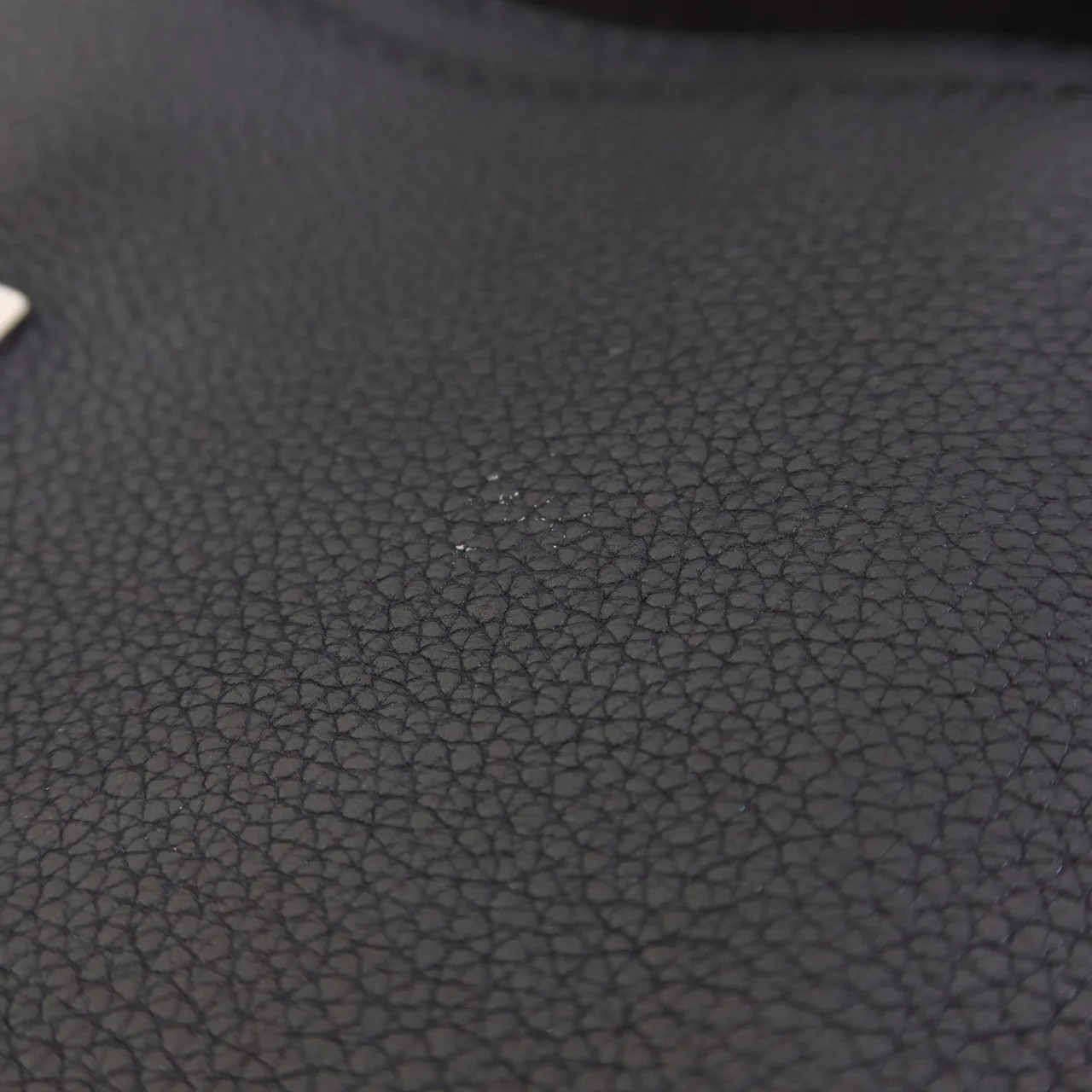 LOUIS VUITTON Lock Me M51418 肩背包 牛皮 黑色 / Black 牛皮 中古品B - 縮圖 17