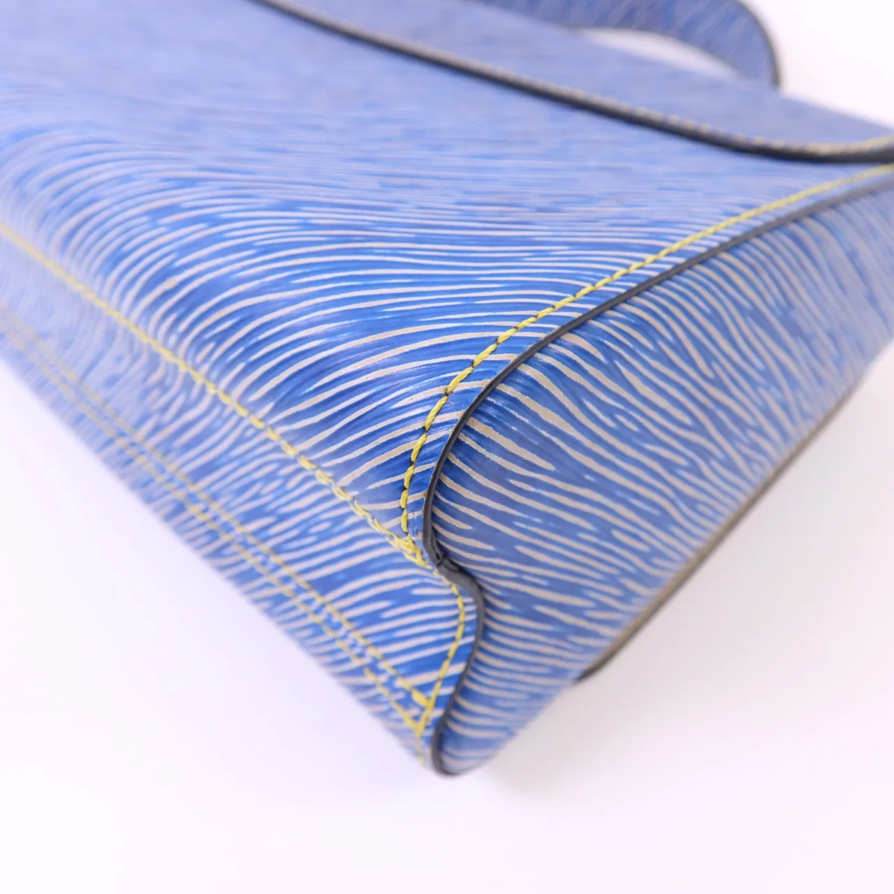 LOUIS VUITTON Twist M50271 Shoulder Bag Calfskin 藍色 Calfskin Rank B - Thumbnail 17