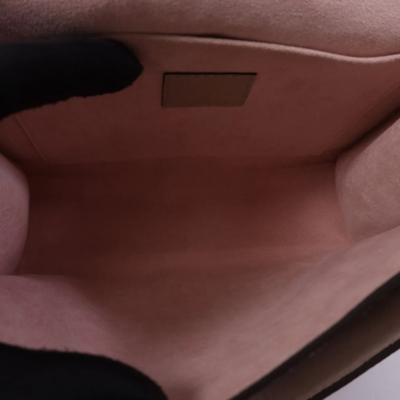 LOUIS VUITTON Lock Me M56137 Shoulder Bag Calfskin 米色 / Beige Calfskin Rank B - Thumbnail 12