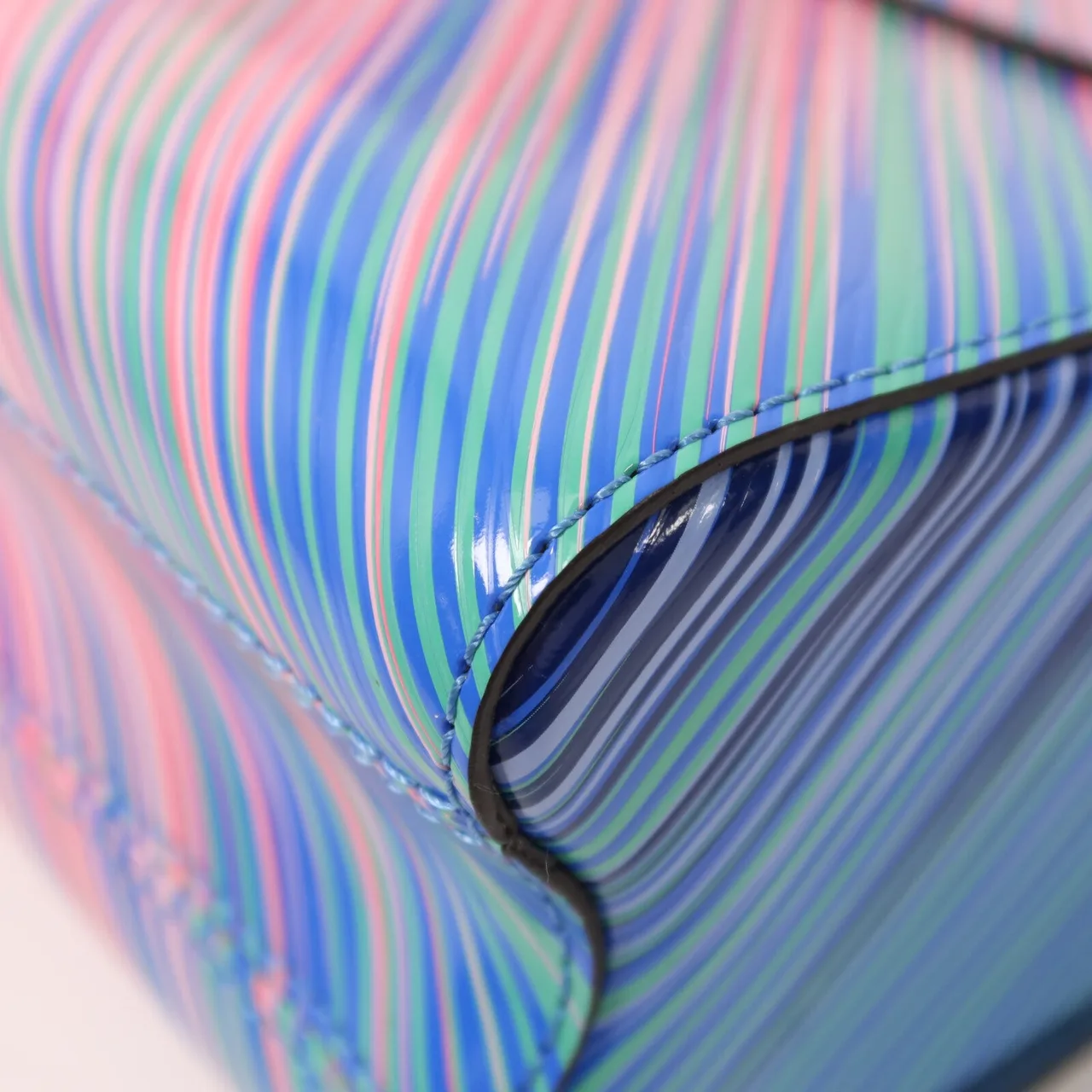 LOUIS VUITTON Twist M54209 肩背包 牛皮 多種顏色 / Muiticolor 牛皮 中古品A - 縮圖 15