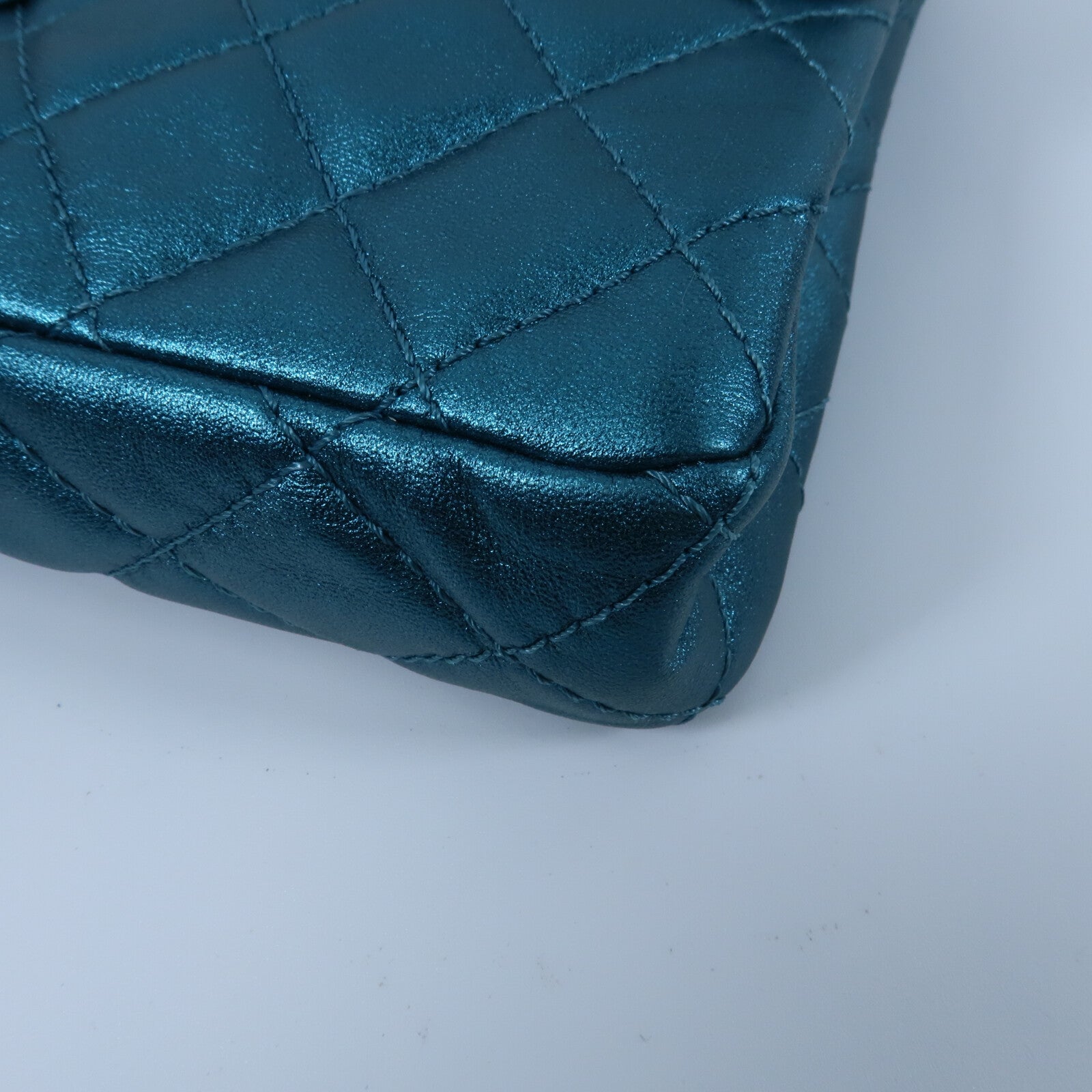 LOUIS VUITTON Shoulder Bag Lambskin 14
