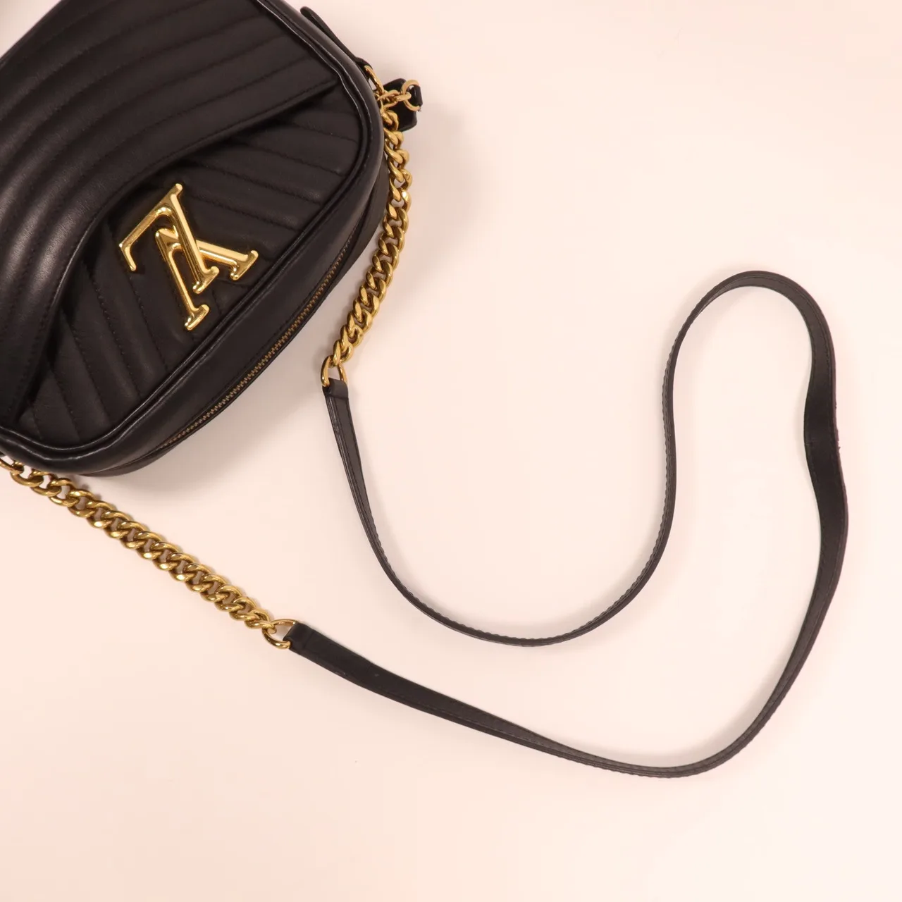 LOUIS VUITTON New Wave M53682 肩背包 牛皮 黑色 / Black 牛皮 中古品B - 縮圖 11