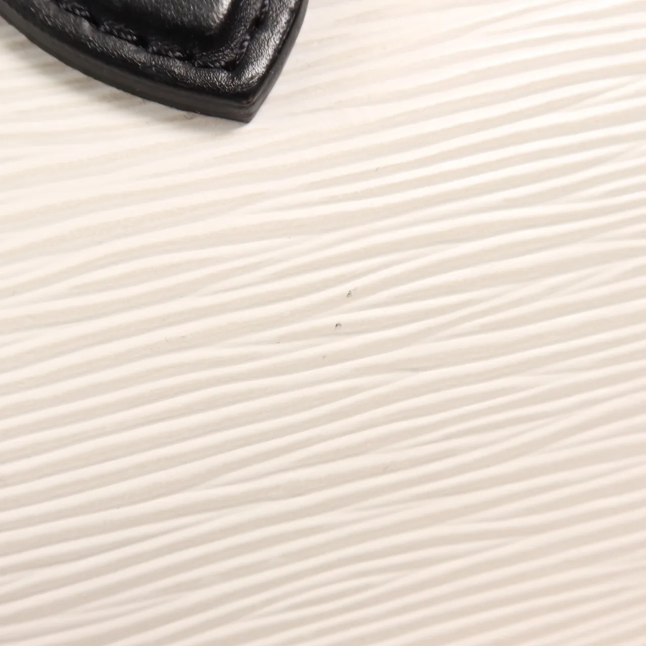 LOUIS VUITTON Tuileries M53443 兩用包 牛皮 白色 / 紅色 / Red/White 牛皮 中古品B - 縮圖 18