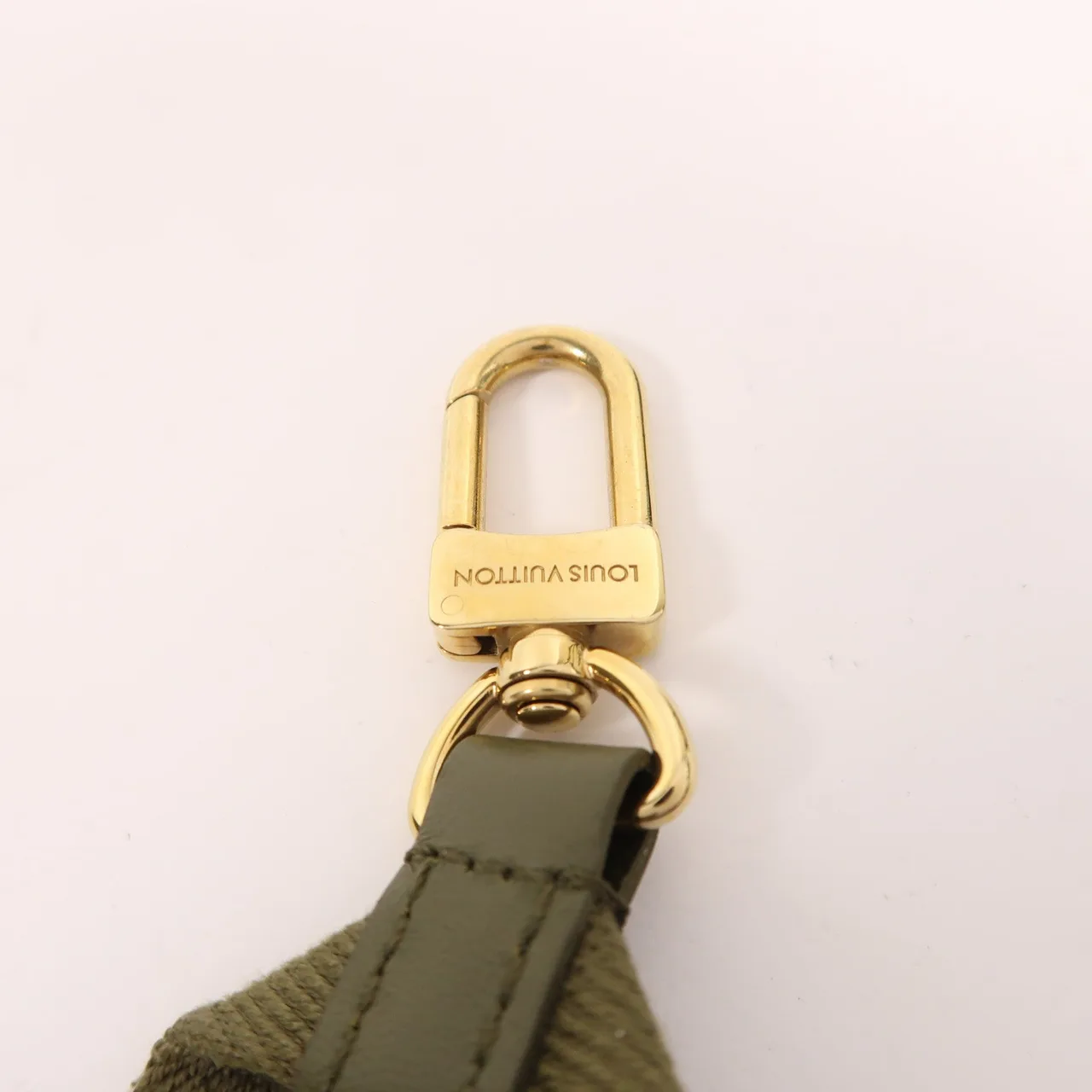 LOUIS VUITTON Coussin M21281 肩背包 羊皮 綠色 / Khaki 羊皮 中古品B - 縮圖 13