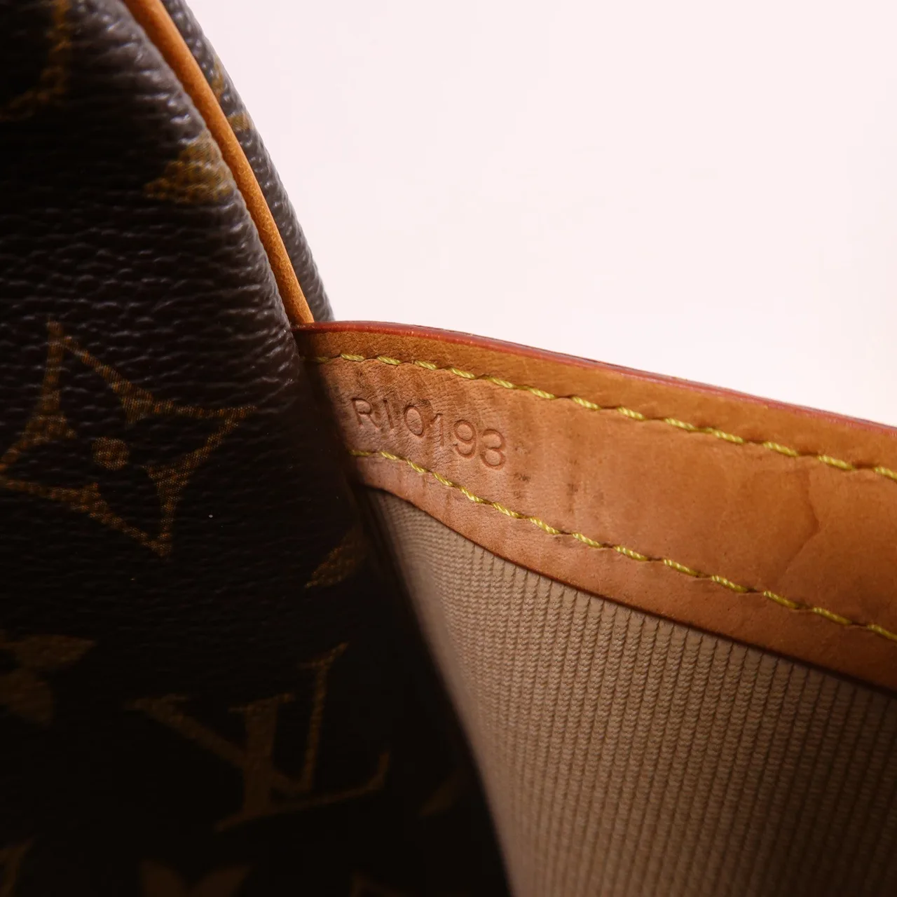 LOUIS VUITTON Reporter M45254 Shoulder Bag Coated Canvas 棕色 Coated Canvas Rank B - Thumbnail 8