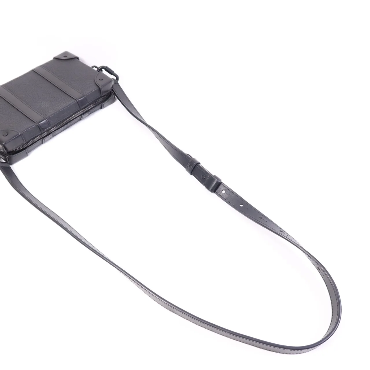 LOUIS VUITTON Soft Trunk M80224 Shoulder Bag Calfskin 黑色 Calfskin Rank A - Thumbnail 9