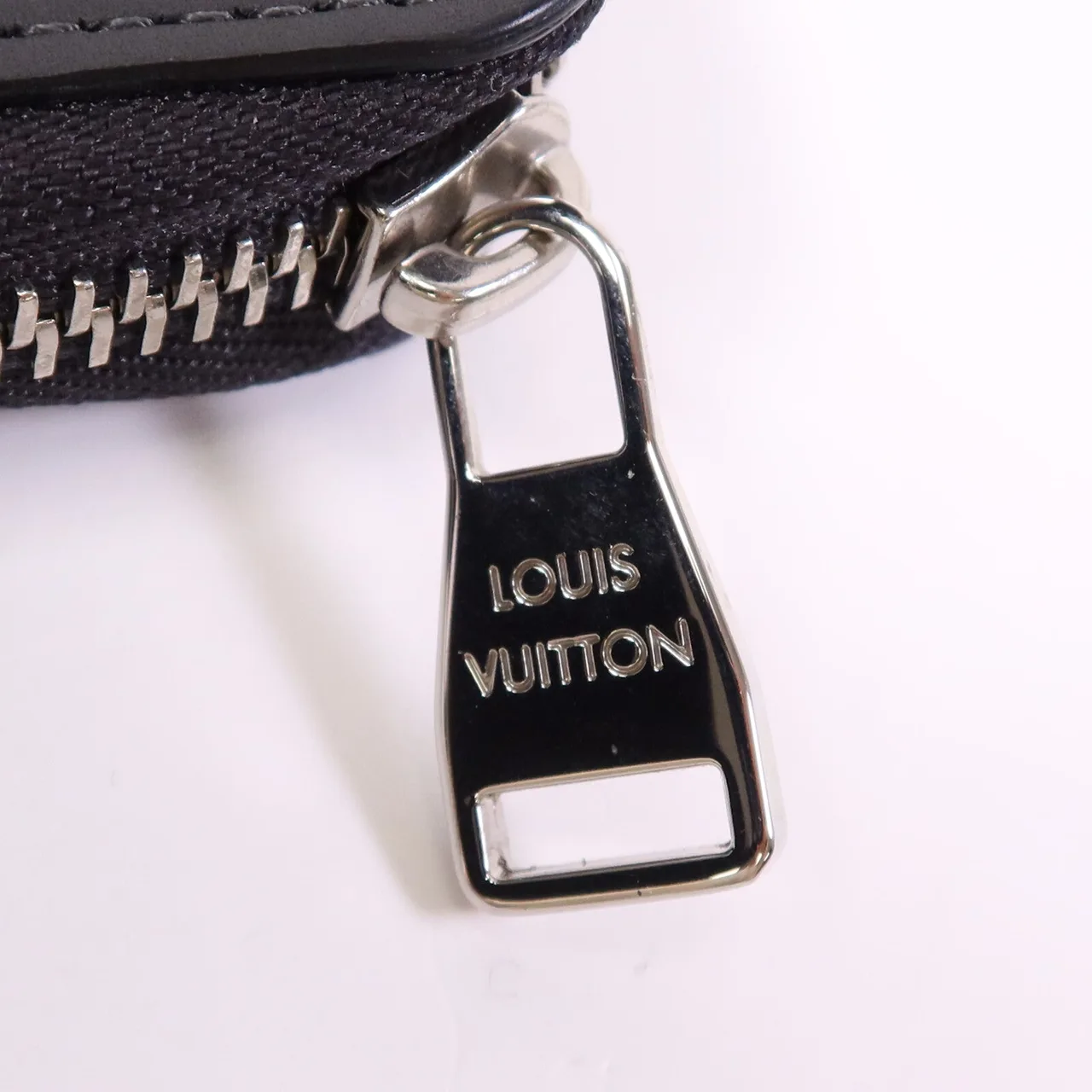 LOUIS VUITTON M61259 手拿包 牛皮 黑色 牛皮 中古品A - 縮圖 7