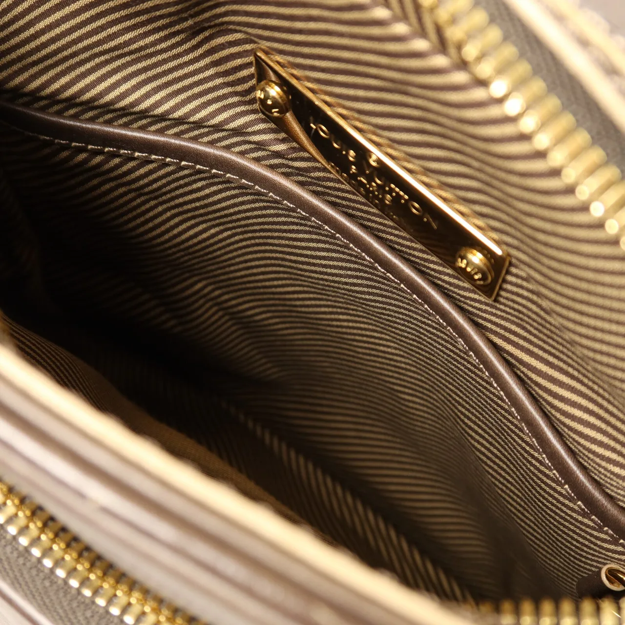 LOUIS VUITTON M95322 肩背包 牛皮 棕色 牛皮 中古品B - 縮圖 5