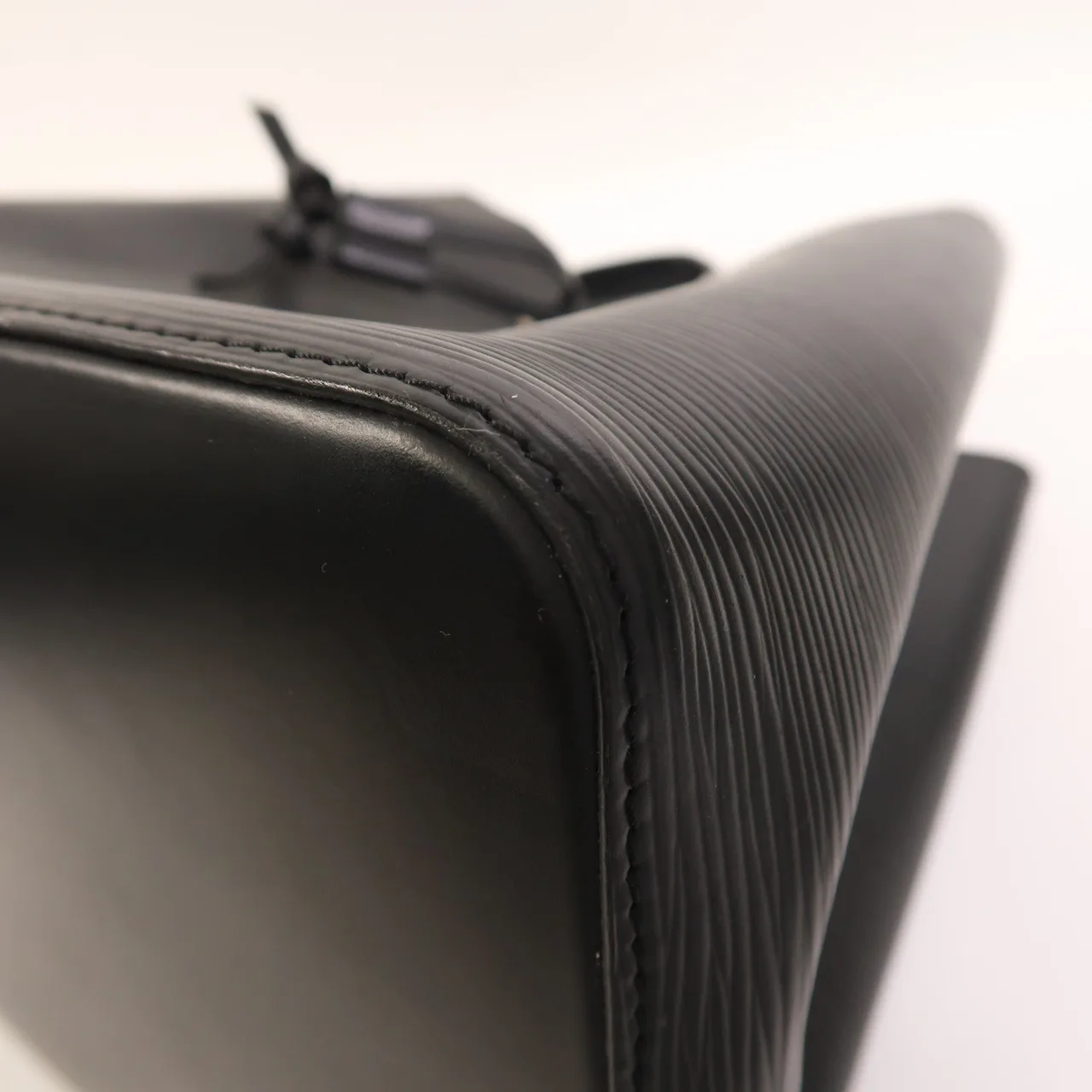 LOUIS VUITTON NeoNoe M54366 兩用包 牛皮 黑色 / Black 牛皮 中古品A - 縮圖 11