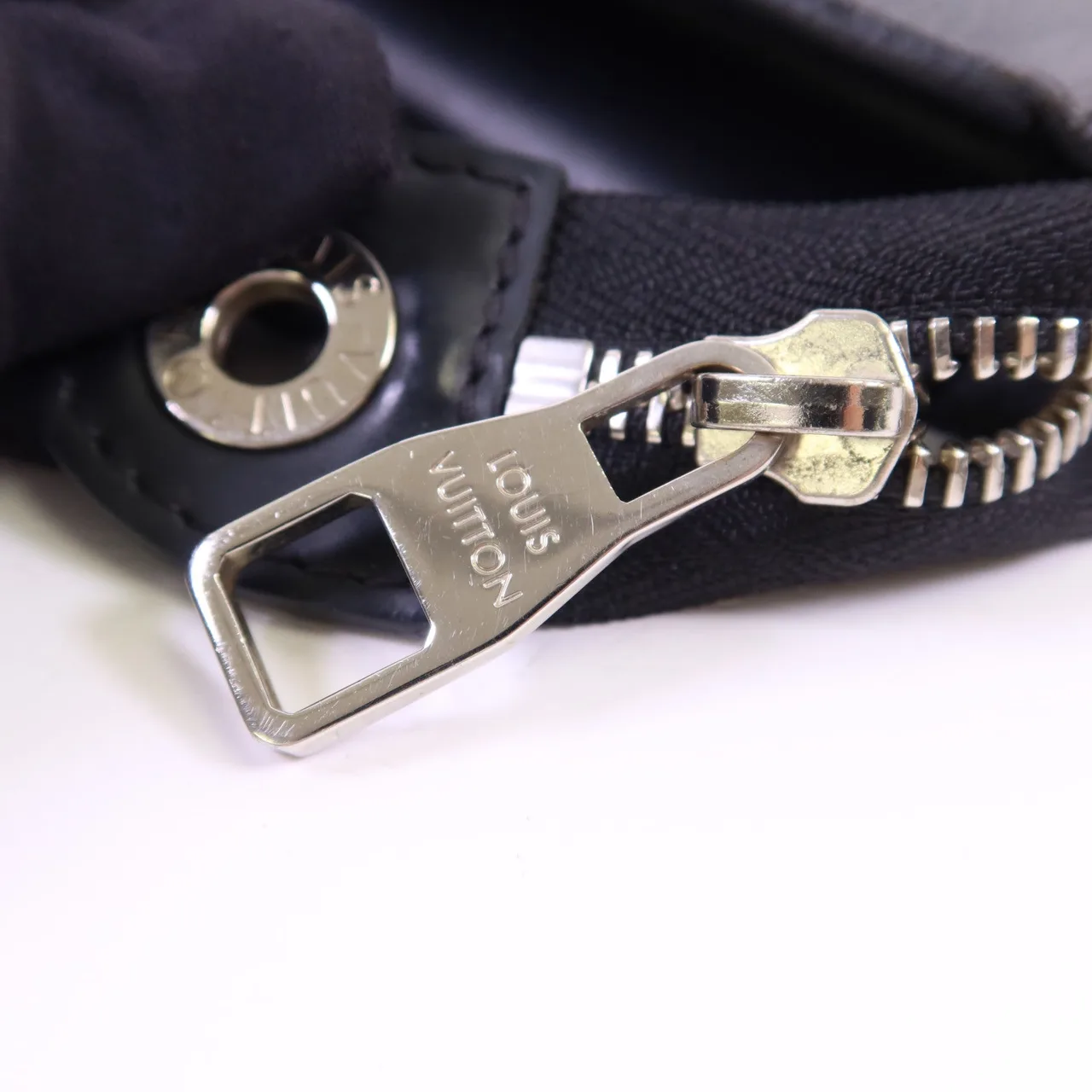 LOUIS VUITTON Pochette Voyage N64442 Clutch Coated Canvas 黑色 Coated Canvas Rank B - Thumbnail 8