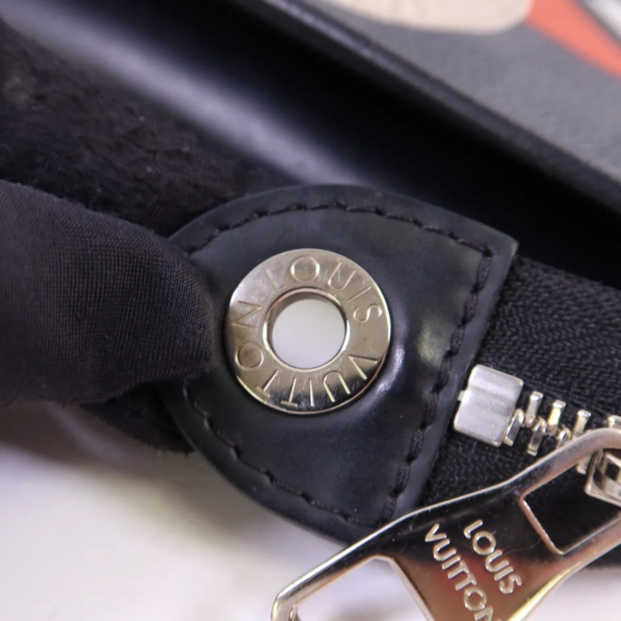 LOUIS VUITTON Pochette Voyage N64442 Clutch Coated Canvas 黑色 Coated Canvas Rank B - Thumbnail 9