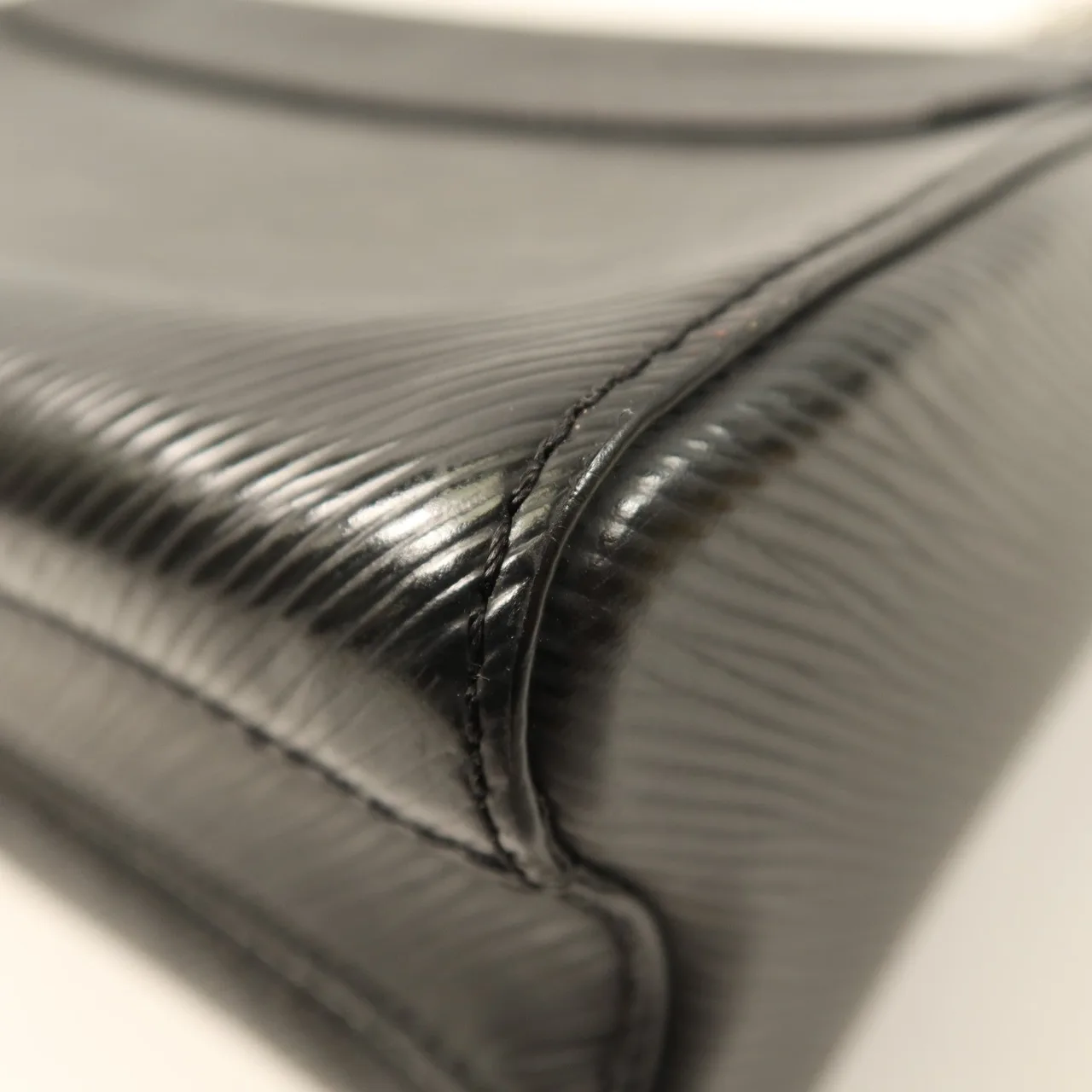 LOUIS VUITTON Twist M21110 Shoulder Bag Calfskin 黑色 Calfskin Rank B - Thumbnail 10