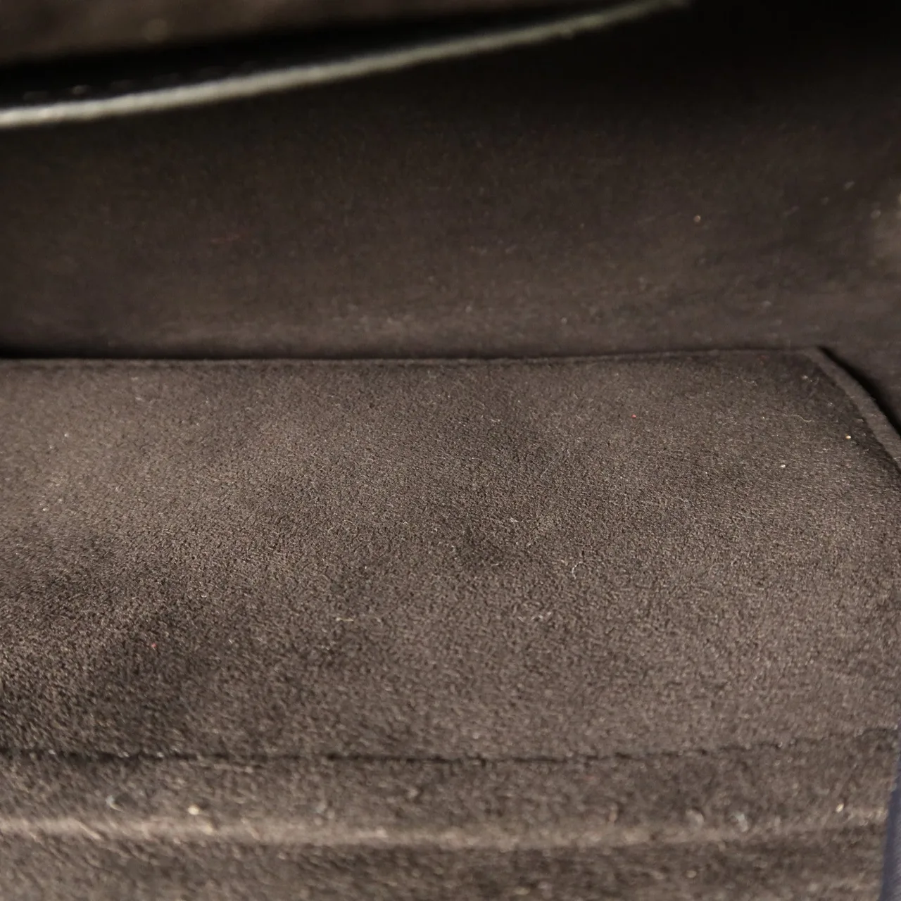 LOUIS VUITTON Twist M21110 Shoulder Bag Calfskin 黑色 Calfskin Rank B - Thumbnail 11