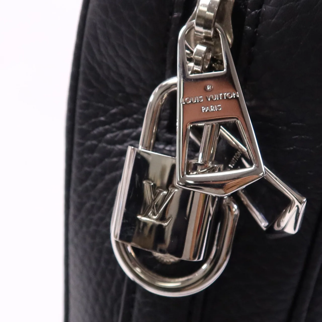 LOUIS VUITTON Armand M54381 Shoulder Bag Calfskin 黑色 / Black Calfskin Rank A - Thumbnail 7