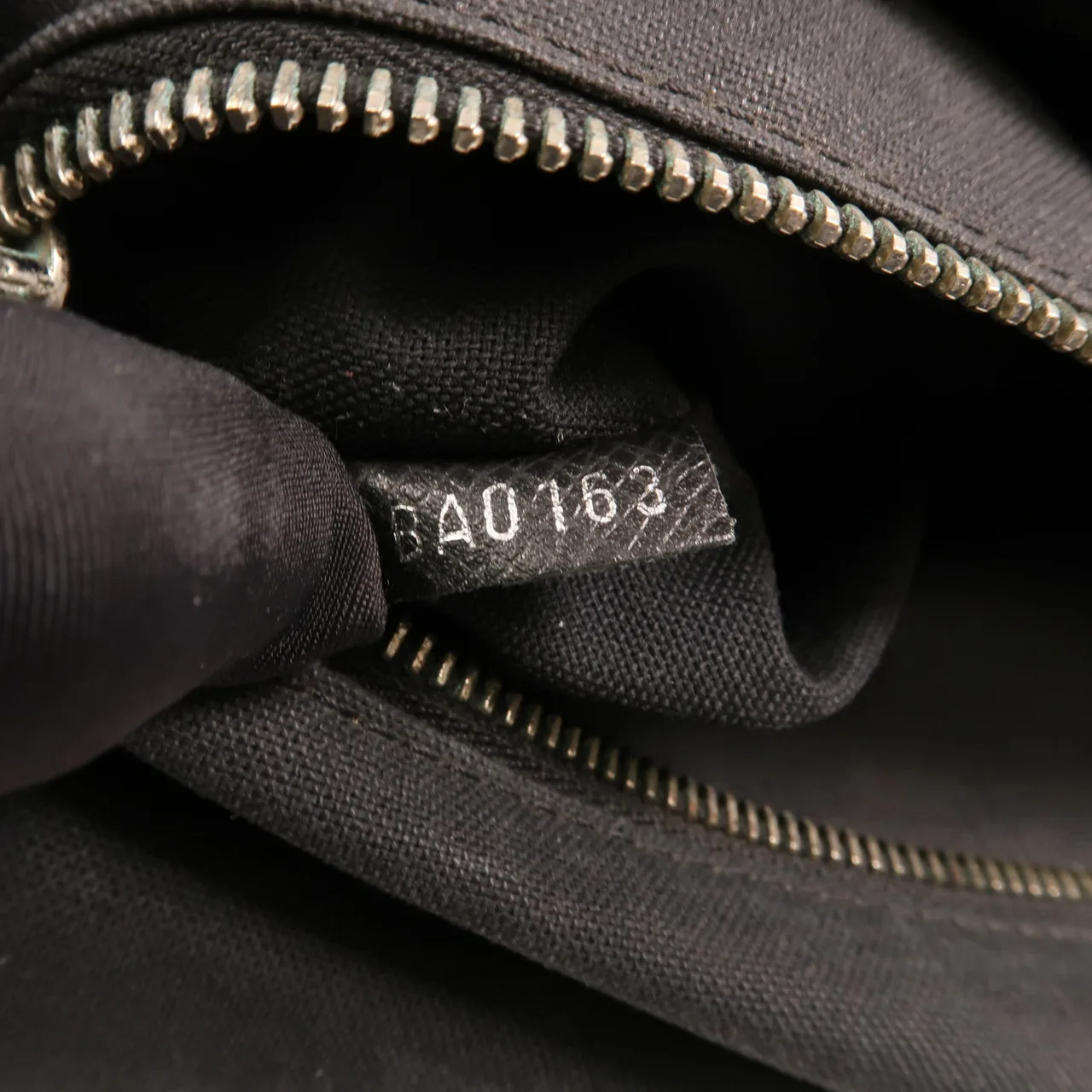 LOUIS VUITTON Roman M32699 肩背包 牛皮 黑色 / Black 牛皮 中古品B - 縮圖 7